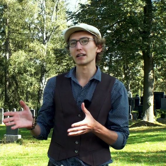 Video: Klopýtání po židovském hřbitově s Českou televizí